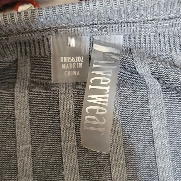 **SILVERWEAR Gray Striped Sweater Medium - Picture 8 of 8